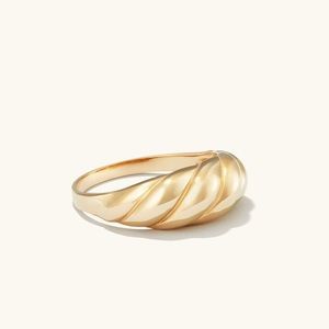Mejuri | Thin Croissant Dôme Ring | 14k Solid Gold